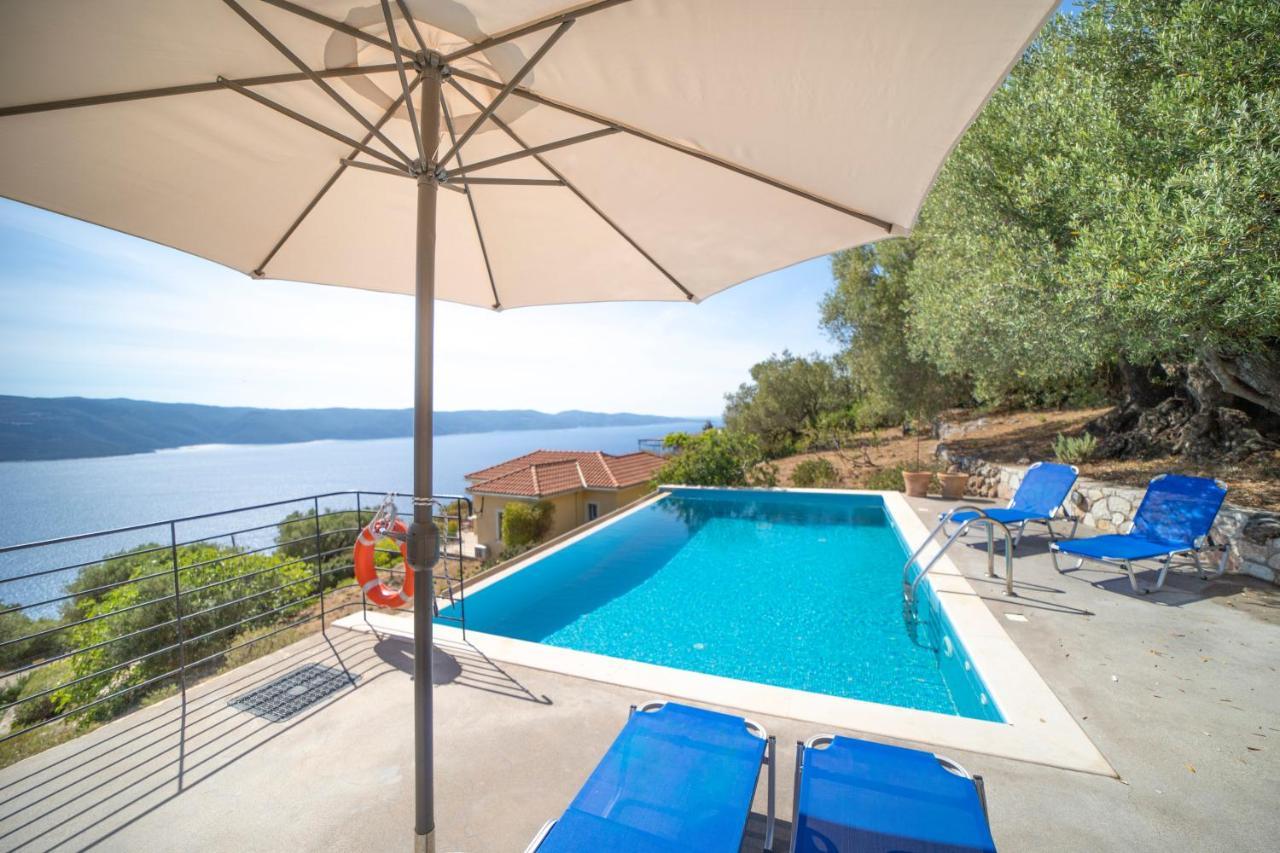 Lefki Villas *