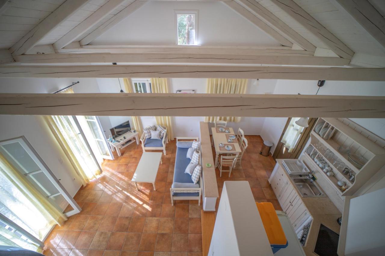 Villa Lefki Villas *